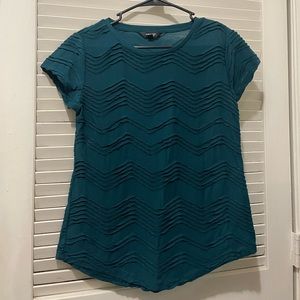 EUC Simply Vera Women’s Short Sleeve Top